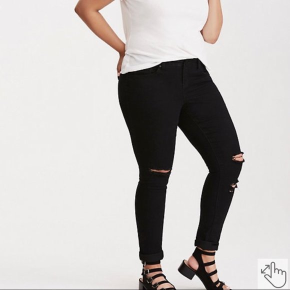TORRID Classic Black Distressed Skinny Jeans Size 24R - Picture 2 of 7